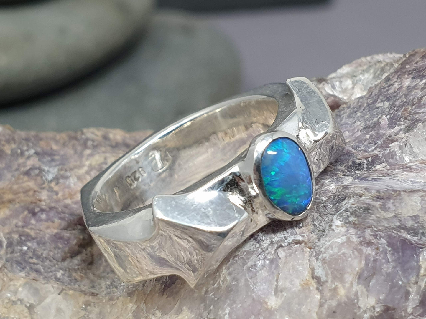 LeoLars-PABE Lightning Ridge Opal Ring Pfeil Design aus 925er Silber, Gr.58, Unikat, Handarbeit