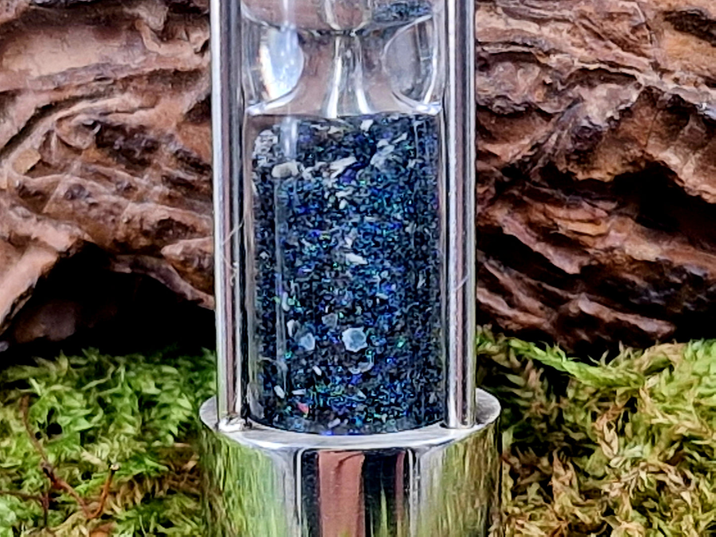 Runde silberfarbene Edelstahl Sanduhr, Edelstahlkette 50cm, bunte Andamooka Matrix Opalsplitter, von Hand individualisiert