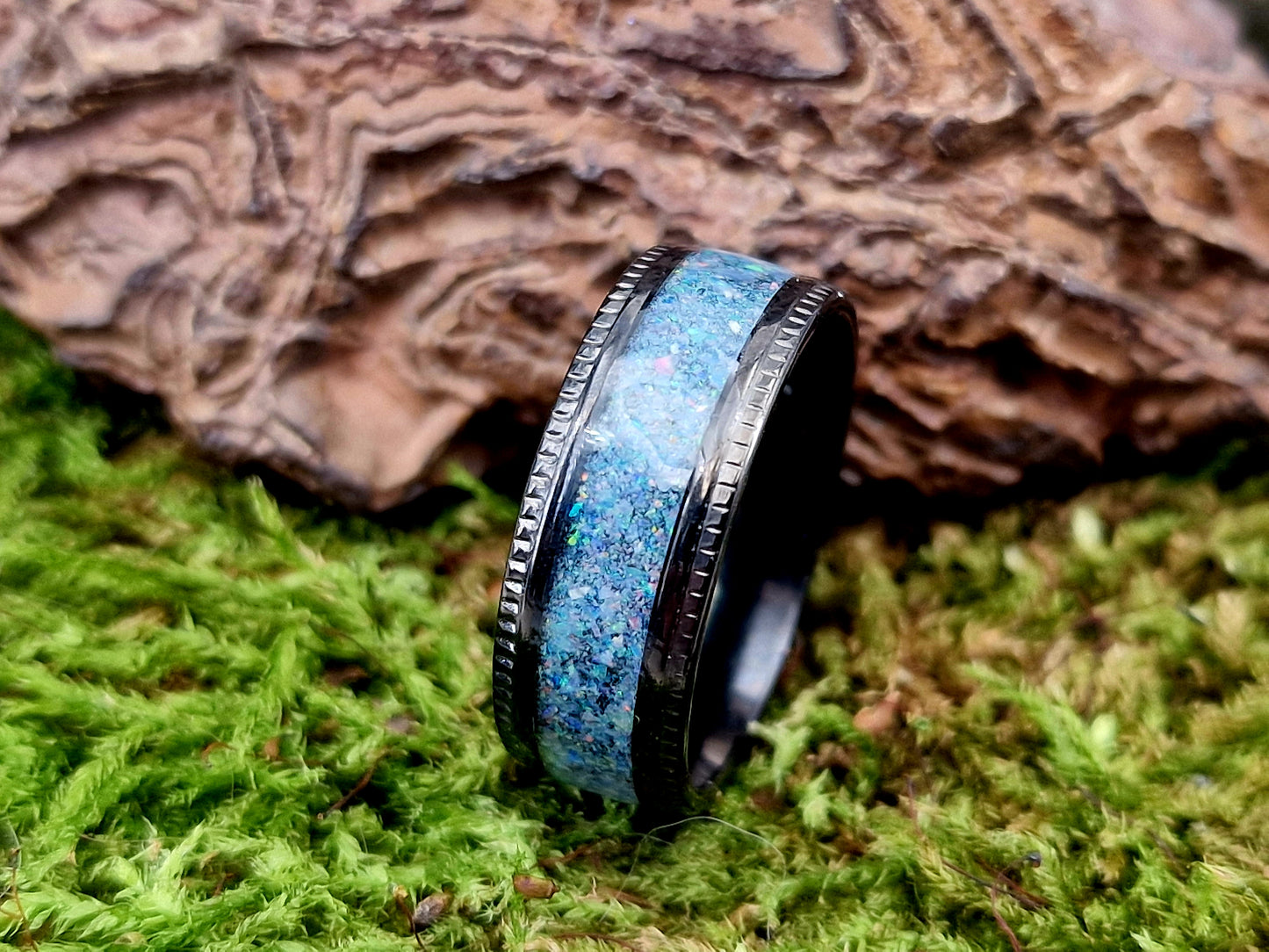 Edelstahl Ring schwarz, Gr. 60 (19,2), Multicolor Lightning Ridge Opalsplitter Band, von Hand individualisiert