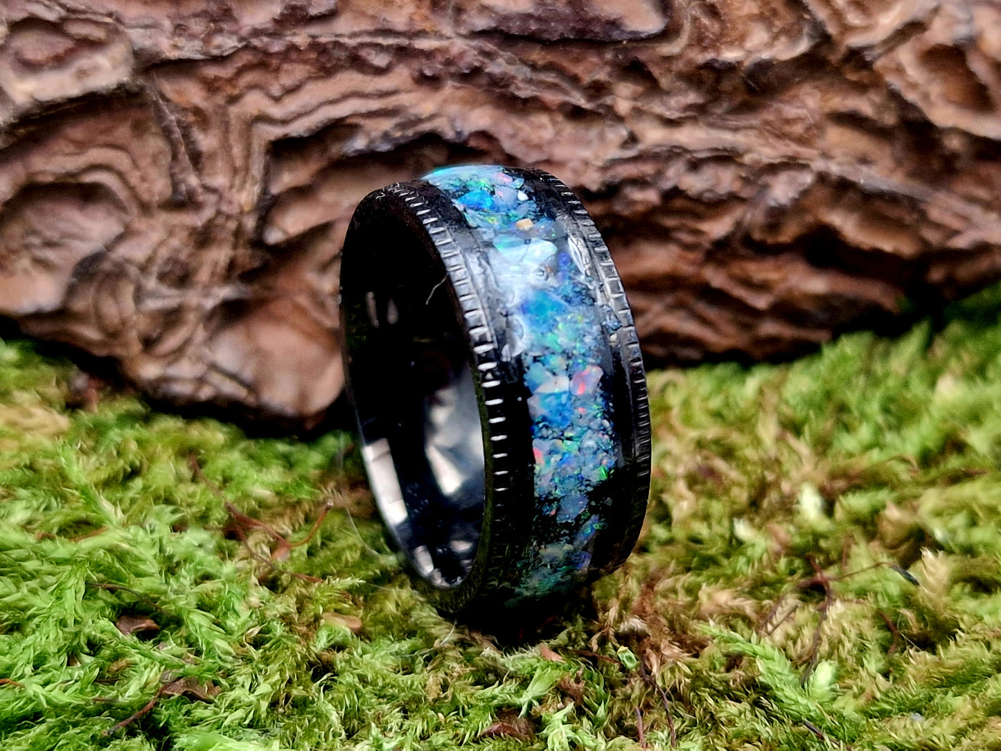 Schwarzer Edelstahl Ring, Gr. 54(17,2), Multicolor Lightning Ridge Opalsplitter Band, von Hand individualisiert