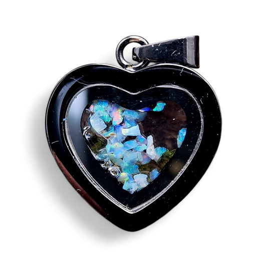 schwarz-silberfarbener Anhänger in Edelstahl Herz Form, Multicolor Lightning Ridge Opale, von Hand individualisiert