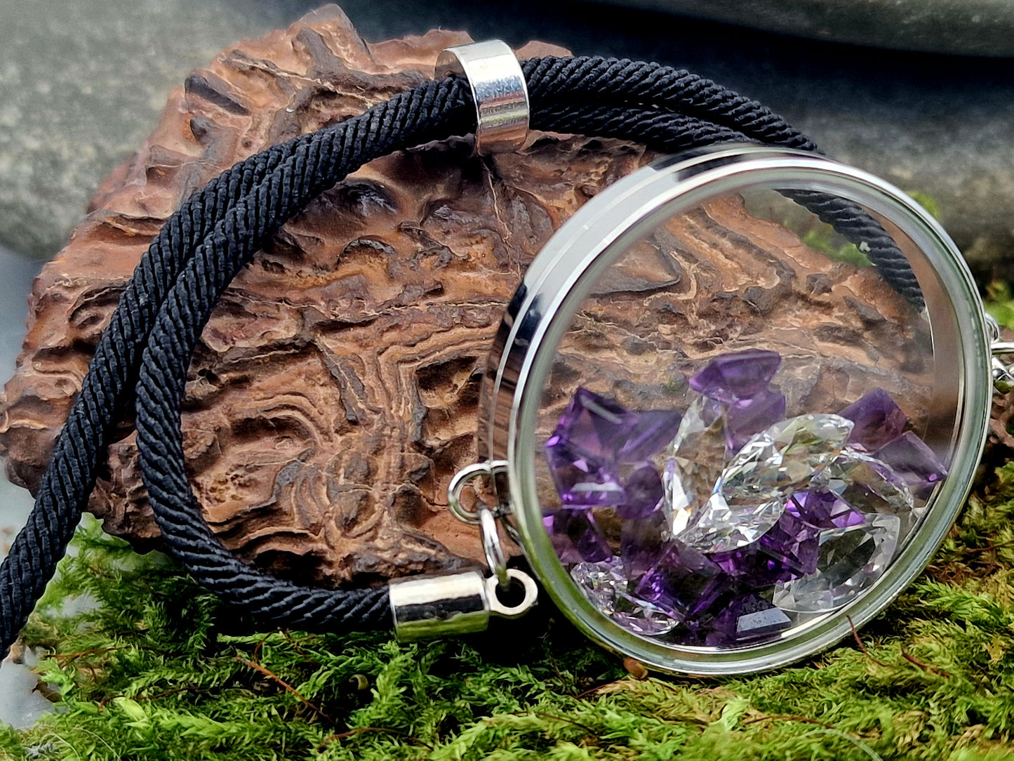 Edelstahl Armband in silberfarben mit facettiertem Amethyst und Bergkristall, Nr. 139, 3,5cm Durchmesser, von Hand individualisiert, Nr. 139