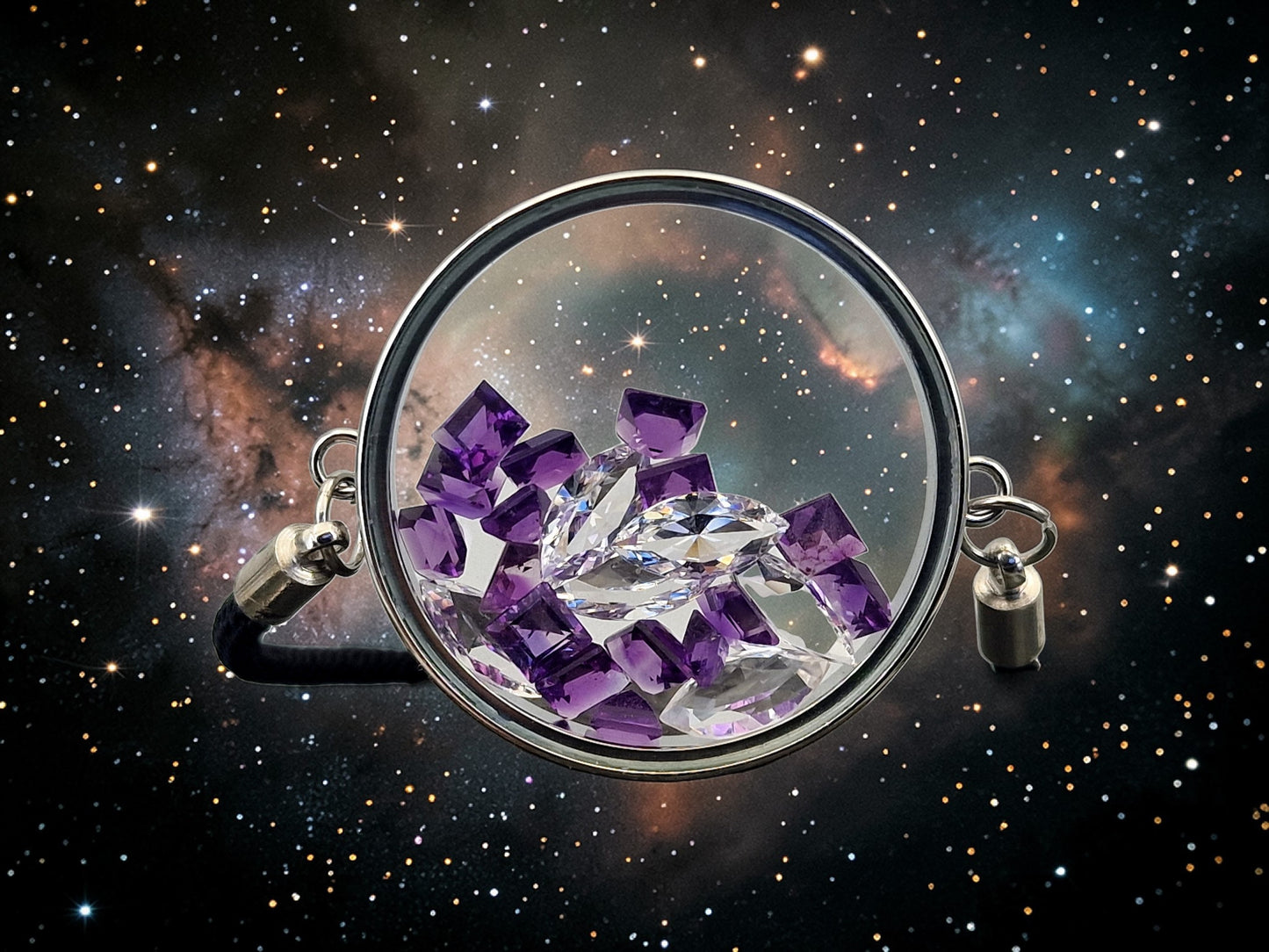 Edelstahl Armband in silberfarben mit facettiertem Amethyst und Bergkristall, Nr. 139, 3,5cm Durchmesser, von Hand individualisiert, Nr. 139
