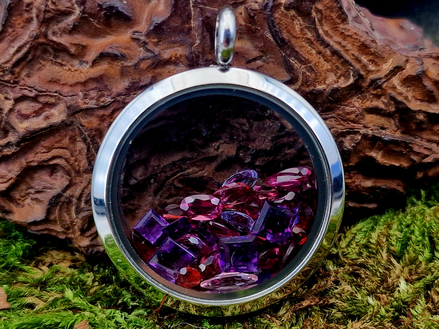 Edelstahl Anhänger silberfarbend mit facettierten Amethyst, Granat und Tansanit, Glasanhänger 3cm Durchmesser, Nr.143, von Hand individualisiert, Edelstahl Kette im Lieferumfang enthalten