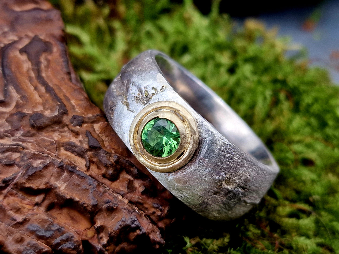LeoLars-PABE wundervoller Sandguss Design Ring, Gr.61 (19,5), aus 925er Silber, knalliger Tsavorit in 585er Gelbgoldfassung, Unikat, Handarbeit, Unisex, Nr. 161