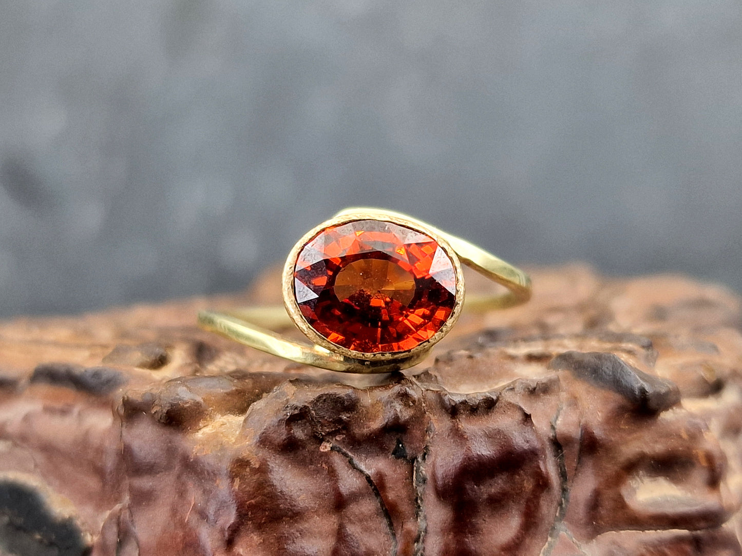 LeoLars-PABE Design Ring mit Mandarin Granat aus 585er Gold, Gr.55, fein, zart, Unikat, Handarbeit
