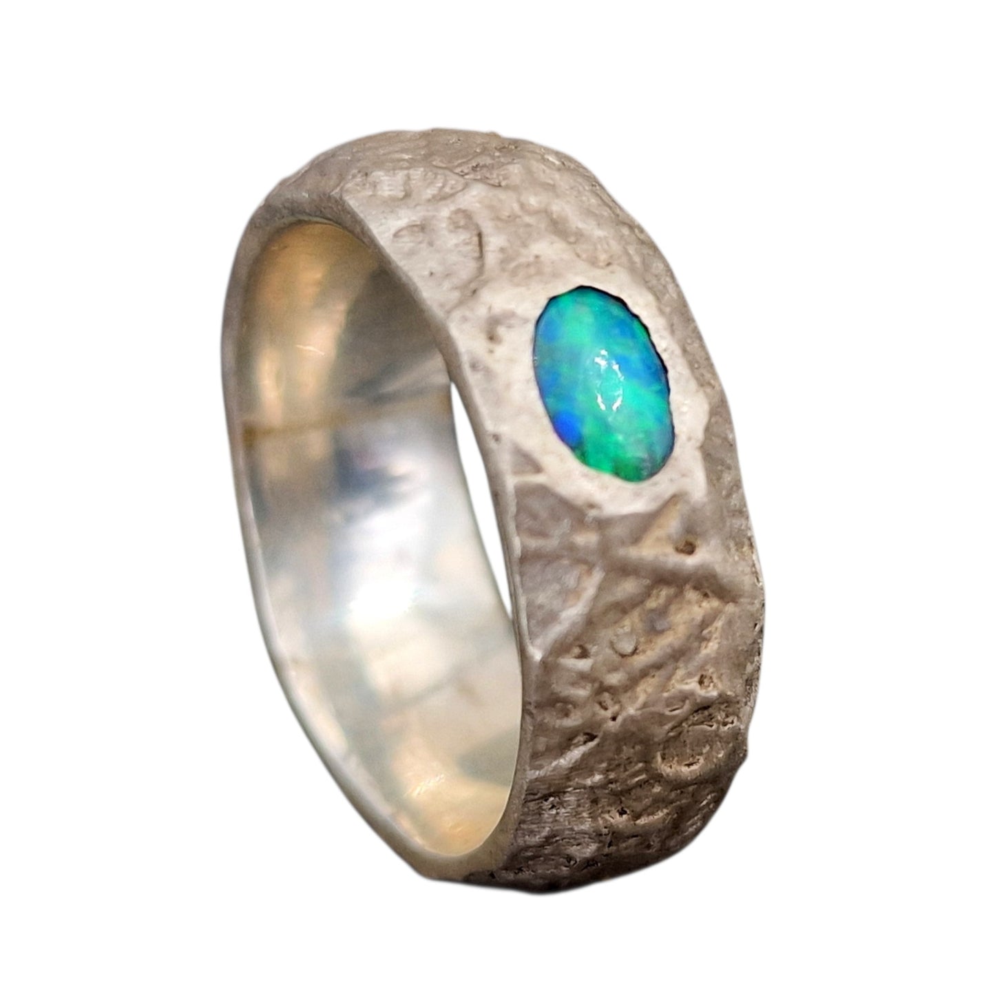 LeoLars-PABE Structure Design Lightning Ridge Opal Ring, Gr. 55-56 (17,7), aus 925er Silber, mit brilliantem grünen Opalfeuer, Ring mit angeschmolzener Oberflächen Struktur, Unikat, Handarbeit
