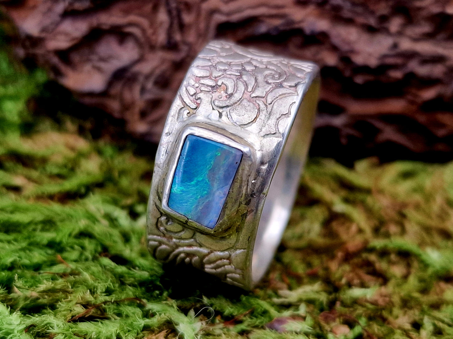LeoLars-PABE Boulder Opal Ring, Gr.58, aus 925er Silber im Structure Design, Opal 8x6mm, Unikat, Handarbeit