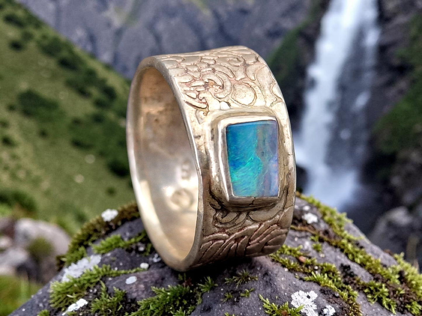 LeoLars-PABE Boulder Opal Ring, Gr.58, aus 925er Silber im Structure Design, Opal 8x6mm, Unikat, Handarbeit