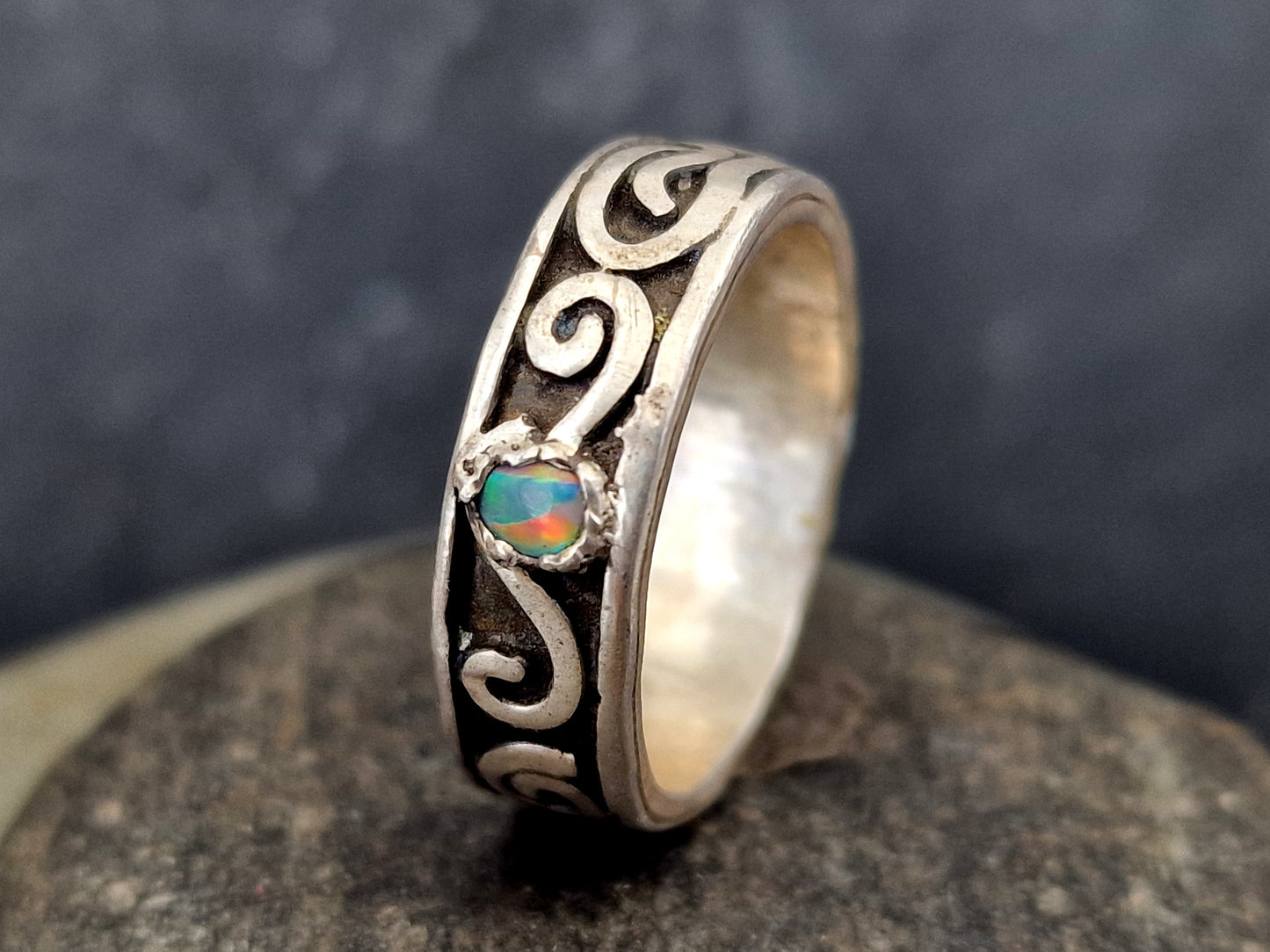 LeoLars-PABE Opal Ring aus 925er Silber mit Lightning Ridge Opal, Gr.63, Unikat, Handarbeit