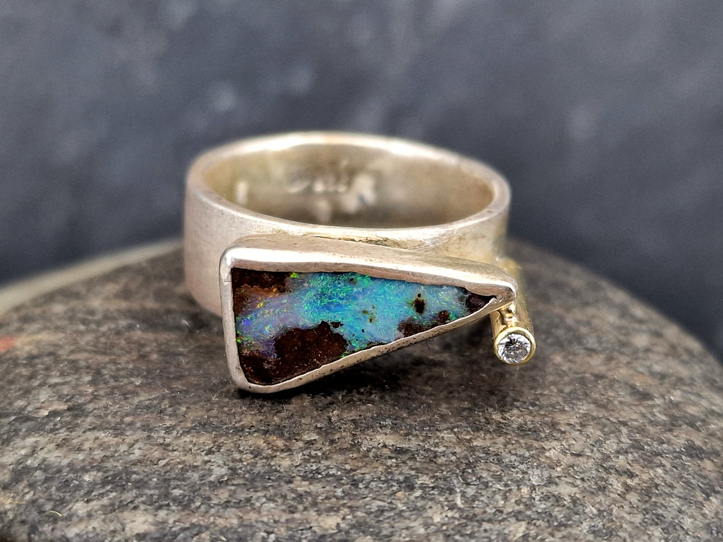 LeoLars-PABE Boulder Opal Design Ring, Gr.58 (18.7), aus 925er Silber mit Brilliant in 585er Kanal Fassung, Unikat, Handarbeit