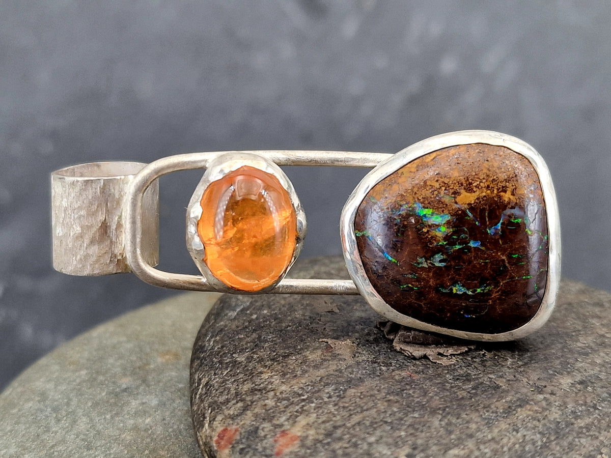 LeoLars-PABE Boulder Opal, Mandarin Granat Anhänger aus 925er Silber, Röhrchen mit Muster, Unikat, Handarbeit
