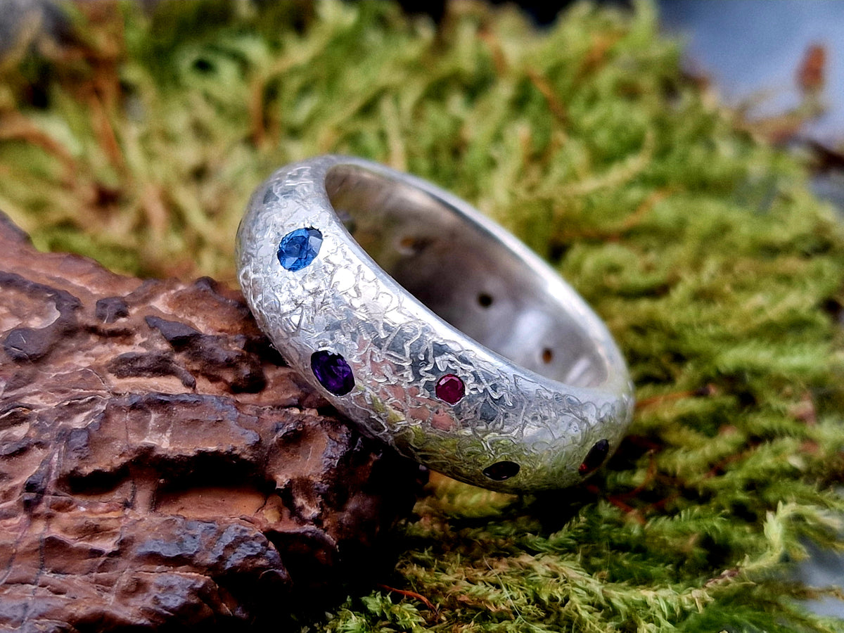 LeoLars-PABE Rainbow Universe Ring aus 925er Silber, Gr.61 (19,5), mit verschiedensten echten Edelsteinen, eismattiert, Unikat, Handarbeit