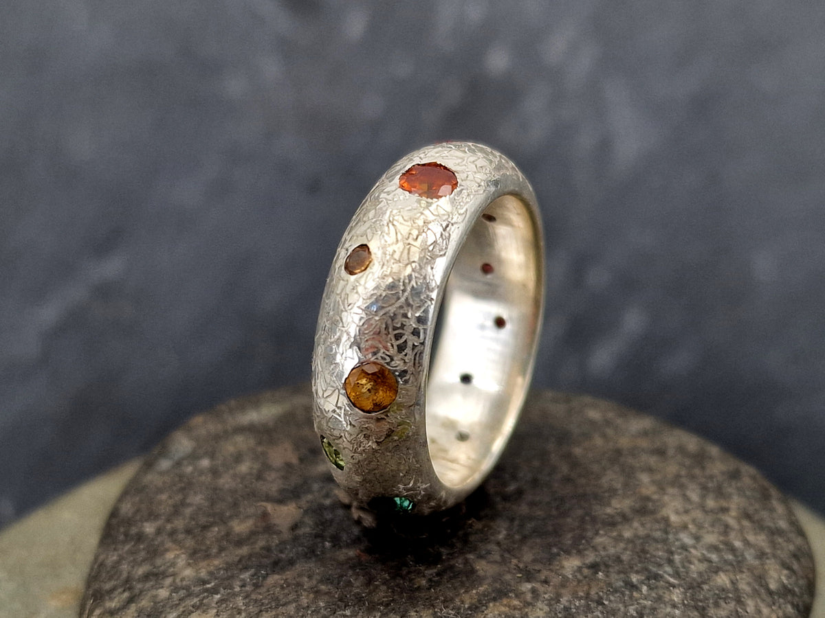 LeoLars-PABE Rainbow Universe Ring aus 925er Silber, Gr.61 (19,5), mit verschiedensten echten Edelsteinen, eismattiert, Unikat, Handarbeit