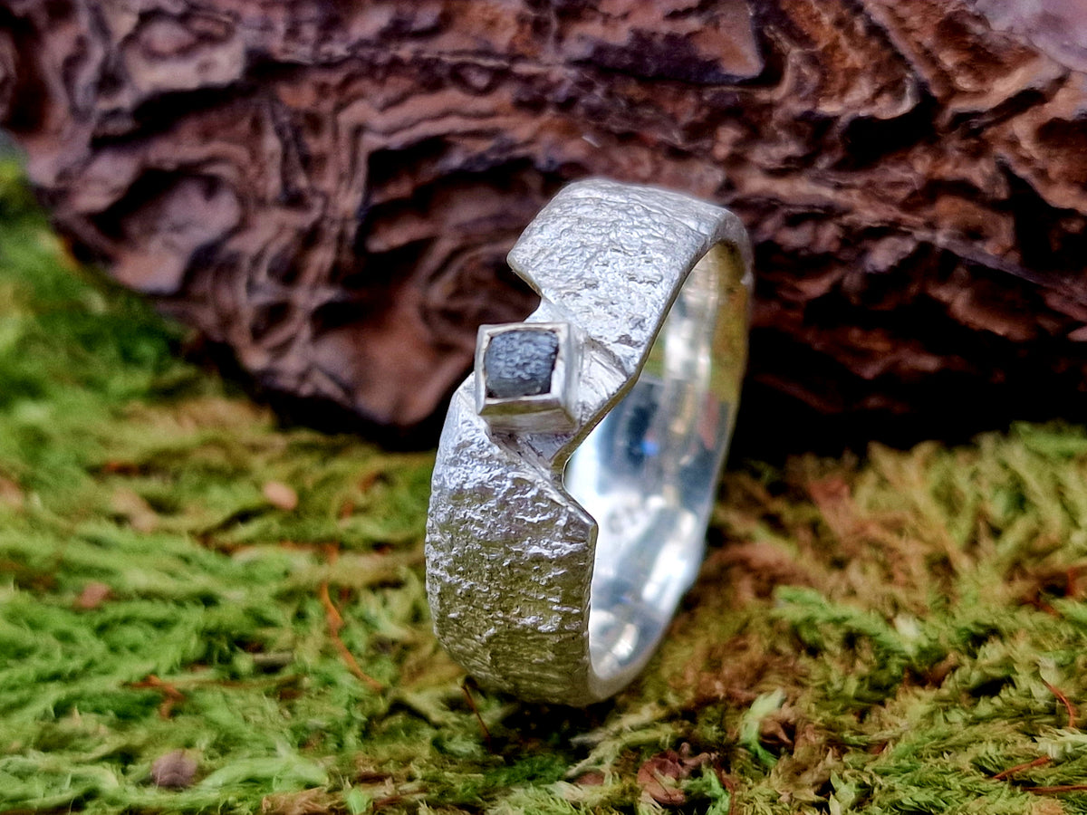 LeoLars-PABE Rohdiamant Würfel Design Ring aus 925er Silber, Größe 62-63 (19,8), angeschmolzene Oberflächen Struktur, Unikat, Handarbeit