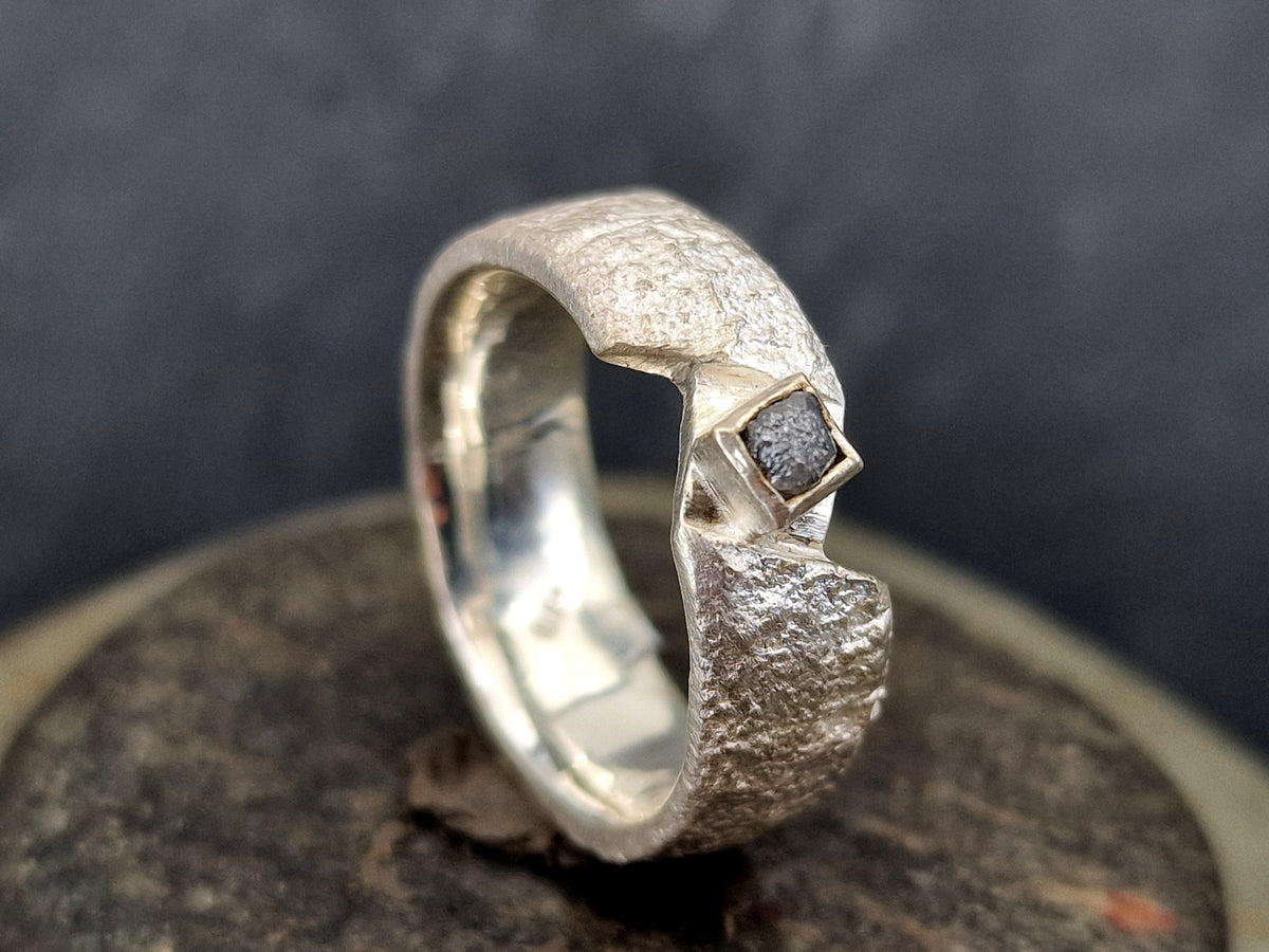 LeoLars-PABE Rohdiamant Würfel Design Ring aus 925er Silber, Größe 62-63 (19,8), angeschmolzene Oberflächen Struktur, Unikat, Handarbeit