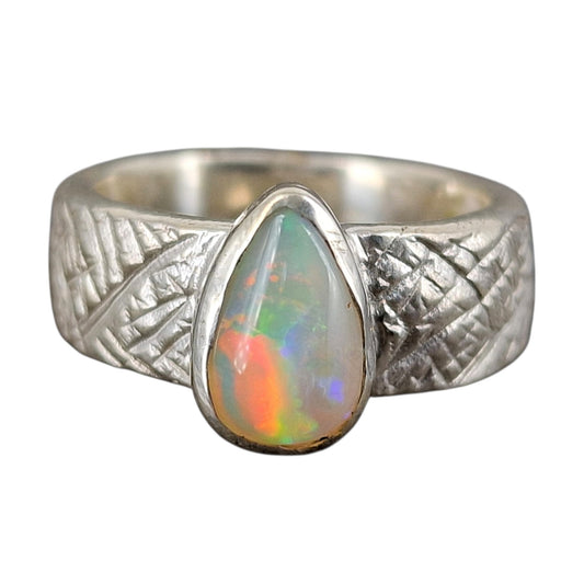 LeoLars-PABE Lightning Ridge Opal Tropfen Design Ring aus 925er Silber, kreuzschraffierte wilde Oberfläche, mehrfarbiges Opalfeuer, Ringgröße: 53/54, Unikat, Handarbeit