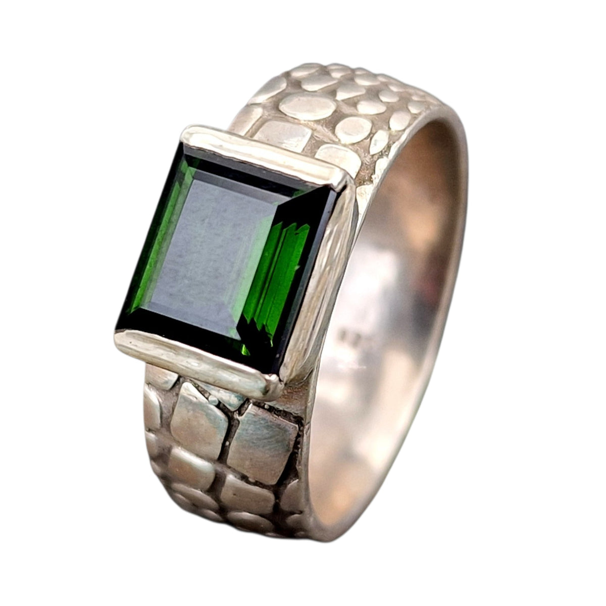 LeoLars-PABE Grüner Chrom-Turmalin Design Ring aus 925er Silber, Gr. 59 (18,7), facettierter Baguetteschliff in geteilter Zargenfassung, Ring mit Schlangenhaut Muster, Unikat, Handarbeit