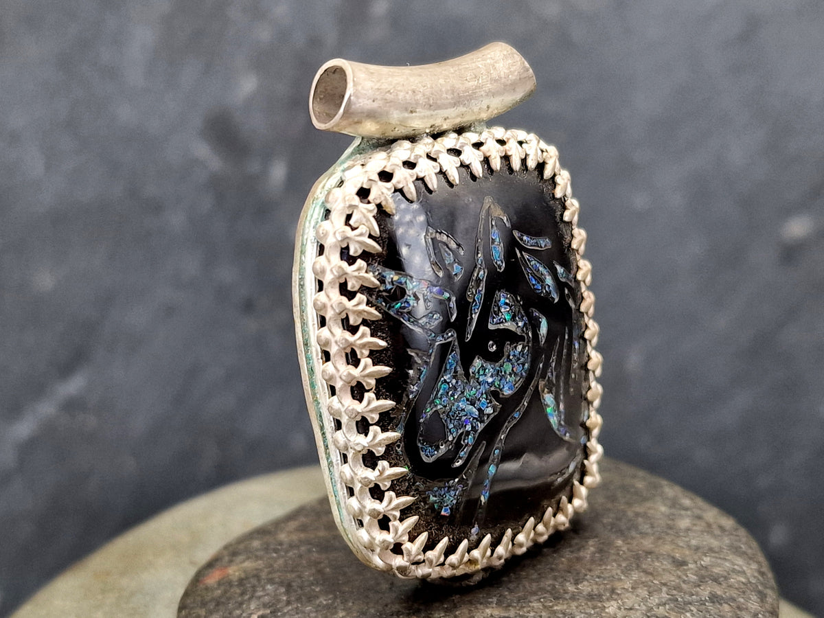 LeoLars-PABE Einhorn Anhänger aus 925er Silber, Obsidian mit Opalsplittern, Carving, Galerie Fassung, Filigree, Unikat, Handarbeit