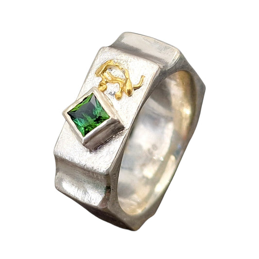 LeoLars-PABE Grüner Turmalin Design Ring, Gr. 54 (17,2), aus 925er Silber, spezielle Außenform, teil gebürstet, mit Feingold Element, Unikat, Handarbeit