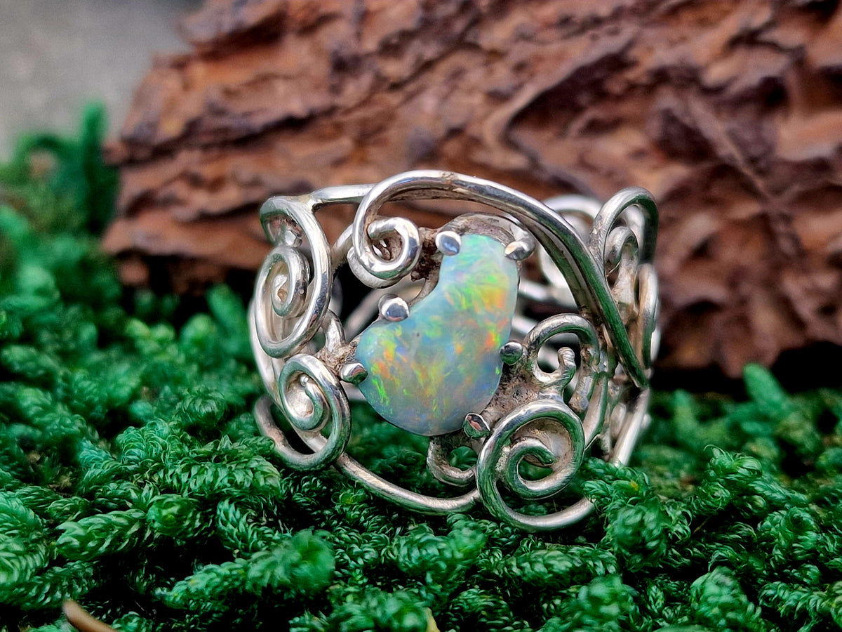Lightning Ridge Opal Design Ring, Gr.59 (18,7), 925er Silber, florale Schnörkel, magisch, Opalfeuer in Multicolor, Unikat, Handarbeit