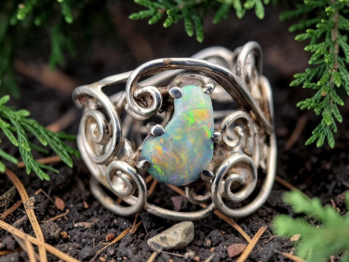 Lightning Ridge Opal Design Ring, Gr.59 (18,7), 925er Silber, florale Schnörkel, magisch, Opalfeuer in Multicolor, Unikat, Handarbeit
