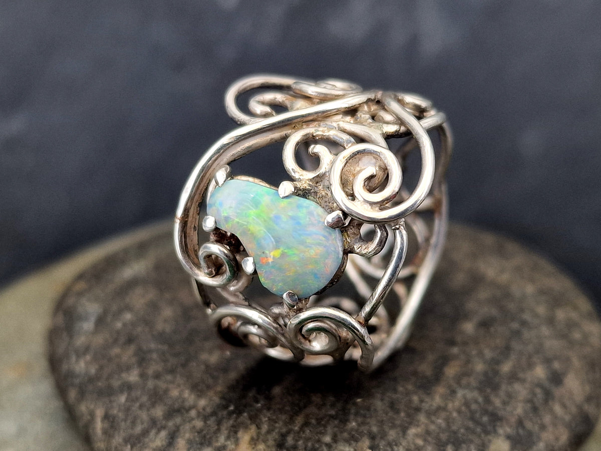 Lightning Ridge Opal Design Ring, Gr.59 (18,7), 925er Silber, florale Schnörkel, magisch, Opalfeuer in Multicolor, Unikat, Handarbeit