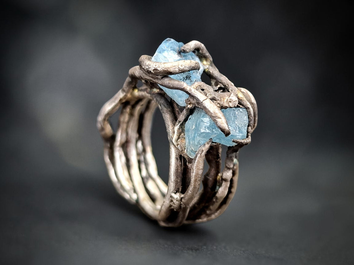 Organisch gewachsener Aquamarin Rohsteine Ring, Magisch, Mystisch, teilgeschwärzt, Gr.60 (19,3), Unikat, Handarbeit