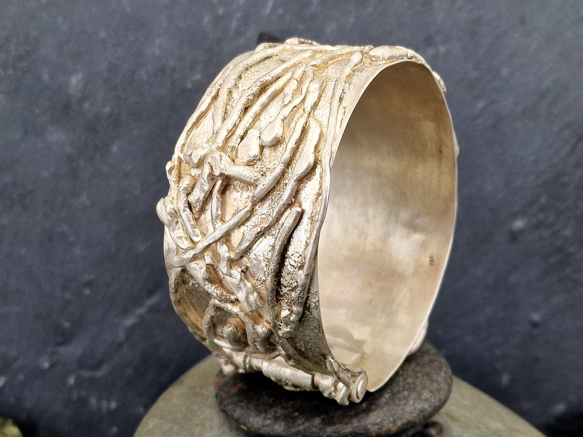 Massiver, schwerer, großer Armreif aus 925er Silber, organisches Design, verwurzelt, verwachsen, Unisex, Unikat, Handarbeit