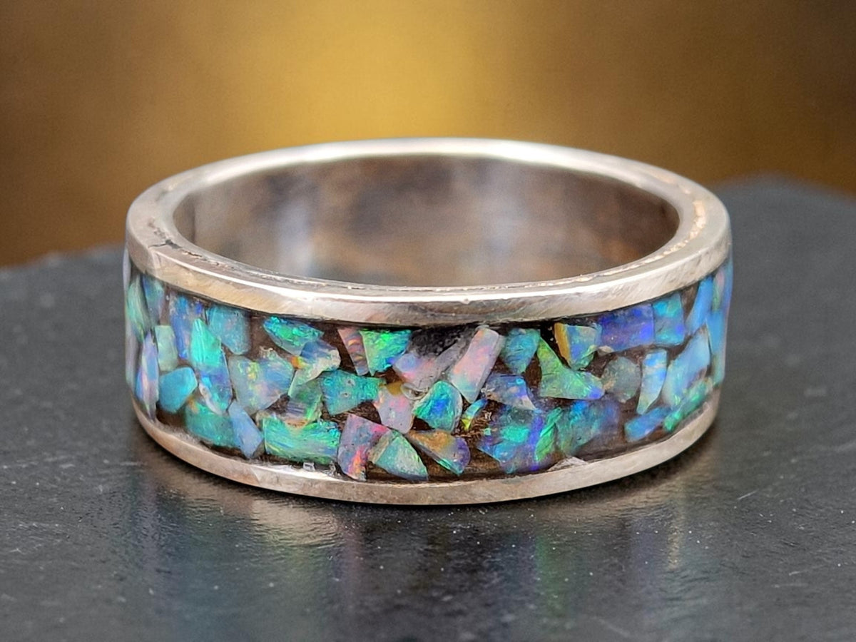 Lightning Ridge Opalchips Design Ring, Herrenring, Gr.71 (22,7) aus 925er Silber, Opalfeuer im Multicolor, 360 Grad in Kunstharz eingegossen,Nr.1, Unikat, Handarbeit