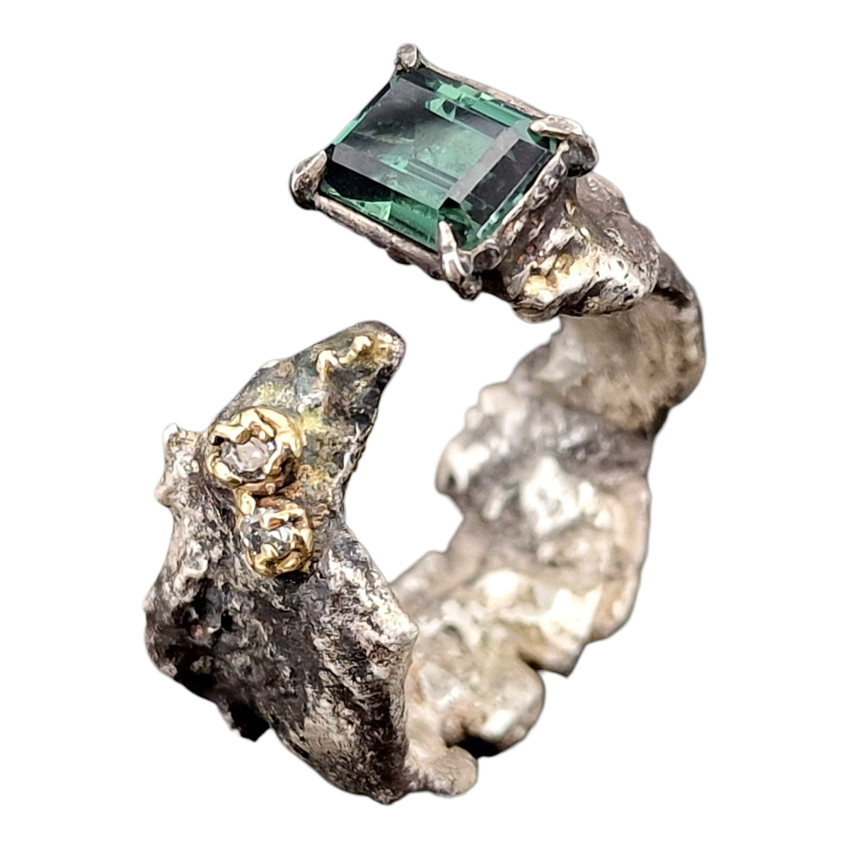 Krasser grüner Turmalin Design Ring aus teilgeschwärztem 925er Silber mit Gelbgold Elementen, Kunstschmuck, Kunstwerk, oben offen, außergewöhnlich, Gr. 56-57(18), Unikat, Handarbeit