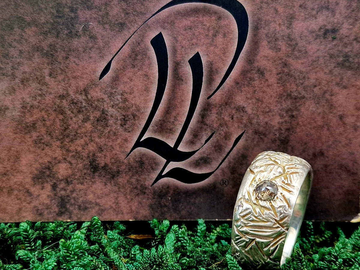 Massiver Diamant Design Ring, Gr.61 (19,5), aus 925er Silber, wild schraffierte Oberfläche, Unisex, Unikat, Handarbeit