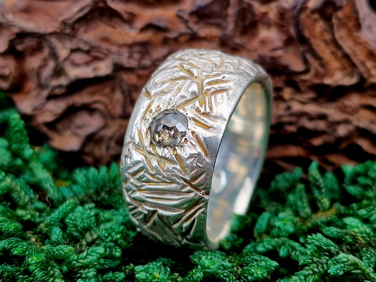Massiver Diamant Design Ring, Gr.61 (19,5), aus 925er Silber, wild schraffierte Oberfläche, Unisex, Unikat, Handarbeit