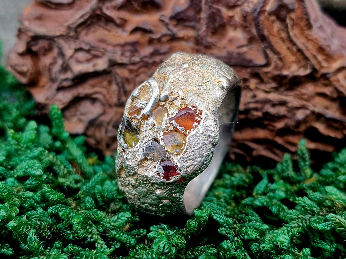 Sandguss Design Ring, Gr. 61 (19,5), aus 925er Silber, Siegelring Optik, Saphire und Rubin, massiv, Unikat, Handarbeit, Nr. 165