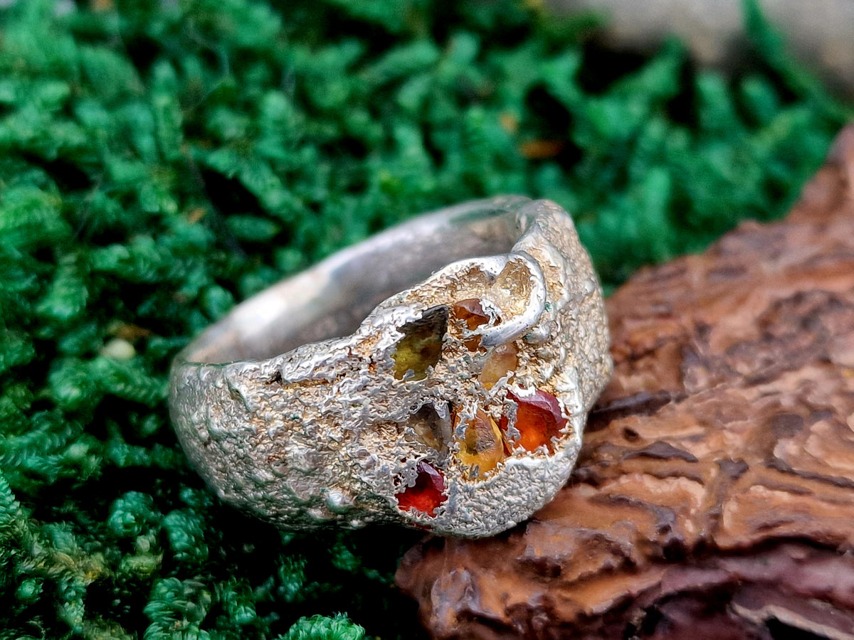Sandguss Design Ring, Gr. 61 (19,5), aus 925er Silber, Siegelring Optik, Saphire und Rubin, massiv, Unikat, Handarbeit, Nr. 165
