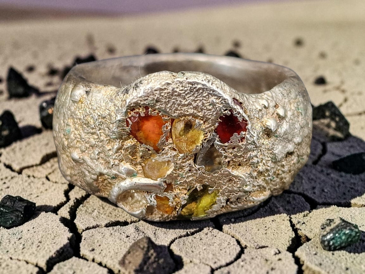 Sandguss Design Ring, Gr. 61 (19,5), aus 925er Silber, Siegelring Optik, Saphire und Rubin, massiv, Unikat, Handarbeit, Nr. 165