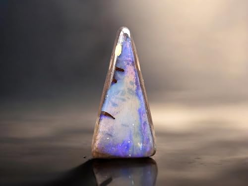 Boulder Opal mit grau/lila Opalschicht und Lila Opalfeuer, gebohrt mit 60cm Lederband, Maße: 26mmx 13,3mm x 7,6mm, Unikat, Handgeschliffen