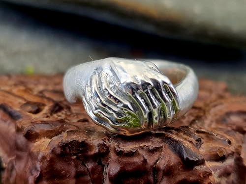 LeoLars-PABE Design Ring Hand in Hand, Gr. 56 (18) aus 925er Silber, teil poliert teil eismattiert, Unikat, Handarbeit