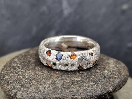 LeoLars-PABE Sandguss Chaos Design Ring, Gr. 61 (19,5), aus 925er Silber, Sandguss typische Oberfläche, eingegossene orange, blaue und grüne Saphire, Nr. 159, Unikat, Handarbeit