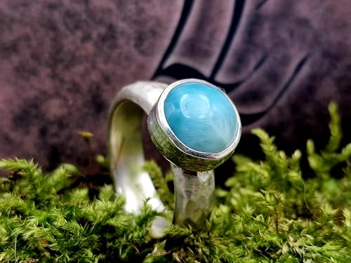 LeoLars-PABE 925er Silber Design Ring mit einem Top blau-weißen Larimar, massiv, mit gehämmerter Ringschiene Gr. 62 (19,7) Unikat, Handarbeit