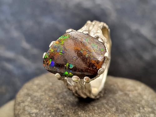 LeoLars-PABE Multicolor Boulder Opal Design Ring, Gr. 63 (20), aus 925er Silber, Organisch fließend mit angepasster aufgeriebener Krappenfassung, Opal 16,5x13mm, Unikat, Handarbeit