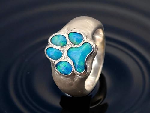 LeoLars-PABE Herrlicher Lightning Ridge Opal Pfötchen Ring aus 925er Silber, Gr.56 (18), brilliantes grün-blaues Opalfeuer, Pfote, Hund, Unikat, Handarbeit