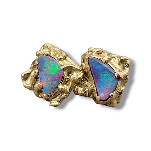 Herrliche Lightning Ridge Opal Design Ohrstecker aus 750er Gelbgold, Opale intensiv Multicolor, organisches quadratisches Design, 12x12x13mm, Unikat, Handarbeit