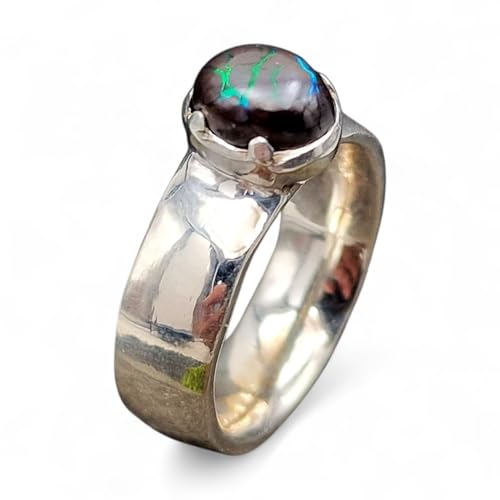 LeoLars-PABE Boulder Matrix Opal Ring, Gr. 53 (17), aus 925er Silber, schlicht, viele Opaladern mit brilliantem grünen Opalfeuer, Unikat, Handarbeit