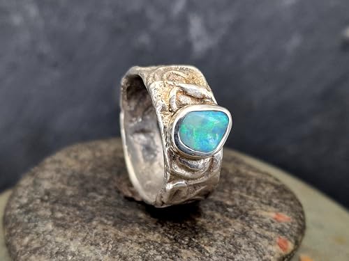LeoLars-PABE Design Ring aus 925er Silber mit Lightning Ridge Opal, Gr. 60-61 (19,3), Opalfeuer in tollem grün und blau, rustikal, verspielt, Unikat, Handarbeit