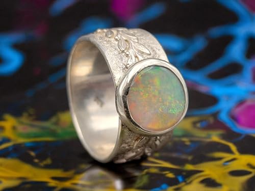 LeoLars-PABE Lightning Ridge Opal Ring, Gr. 63 (20) aus 925er Silber,Opal- pastellfarbenes Opalfeuer. D-10,3mm, Ring mit Muster und Ranke, Unikat, Handarbeit, Ring 26,1x23,9x 12,5