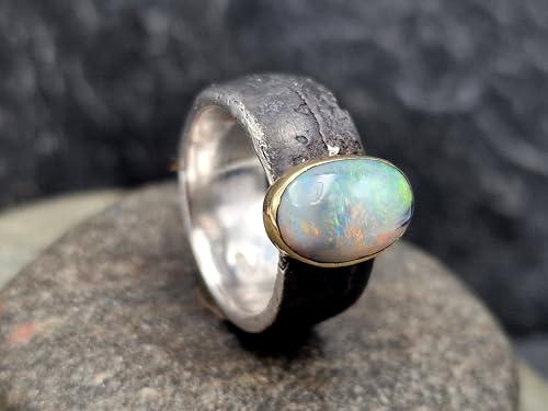 LeoLars-PABE Lava Design Ring mit Lightning Ridge Opal in Pastell mehrfarbigem Opalfeuer in 585er Gelbgold Fassung, Ring aus geschwärztem 925er Silber, Größe 56/57 (18), Unikat, Handarbeit