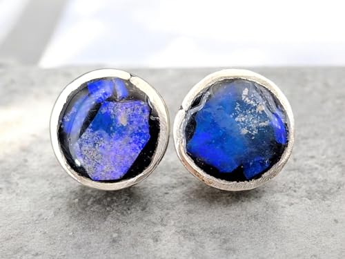 Lightning Ridge Opalsplitter Ohrstecker aus 925er Silber mit Flügelmuttern, Opalfeuer in blau-lila, in Kunststoff eingegossen, Unikat, Handarbeit