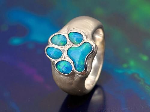 LeoLars-PABE Herrlicher Lightning Ridge Opal Pfötchen Ring aus 925er Silber, Gr.56 (18), brilliantes grün-blaues Opalfeuer, Pfote, Hund, Unikat, Handarbeit