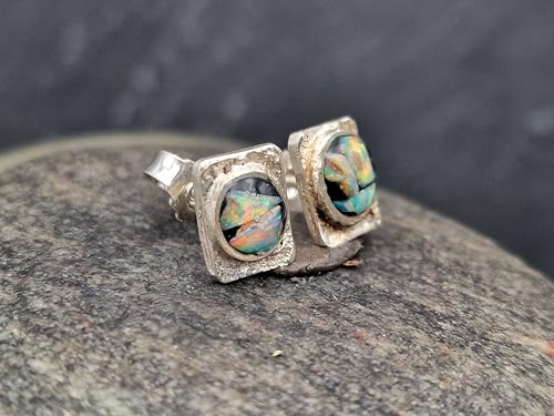Lightning Ridge Opal Ohrstecker aus 925er Silber, Multicolor Opalsplitter Mosaik, mit Flügelmutter, Unikat, Handarbeit, Unisex